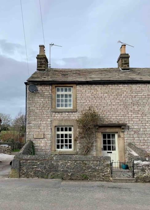 Millstone Cottage - Cosy Peak District Cottage Taddington Экстерьер фото